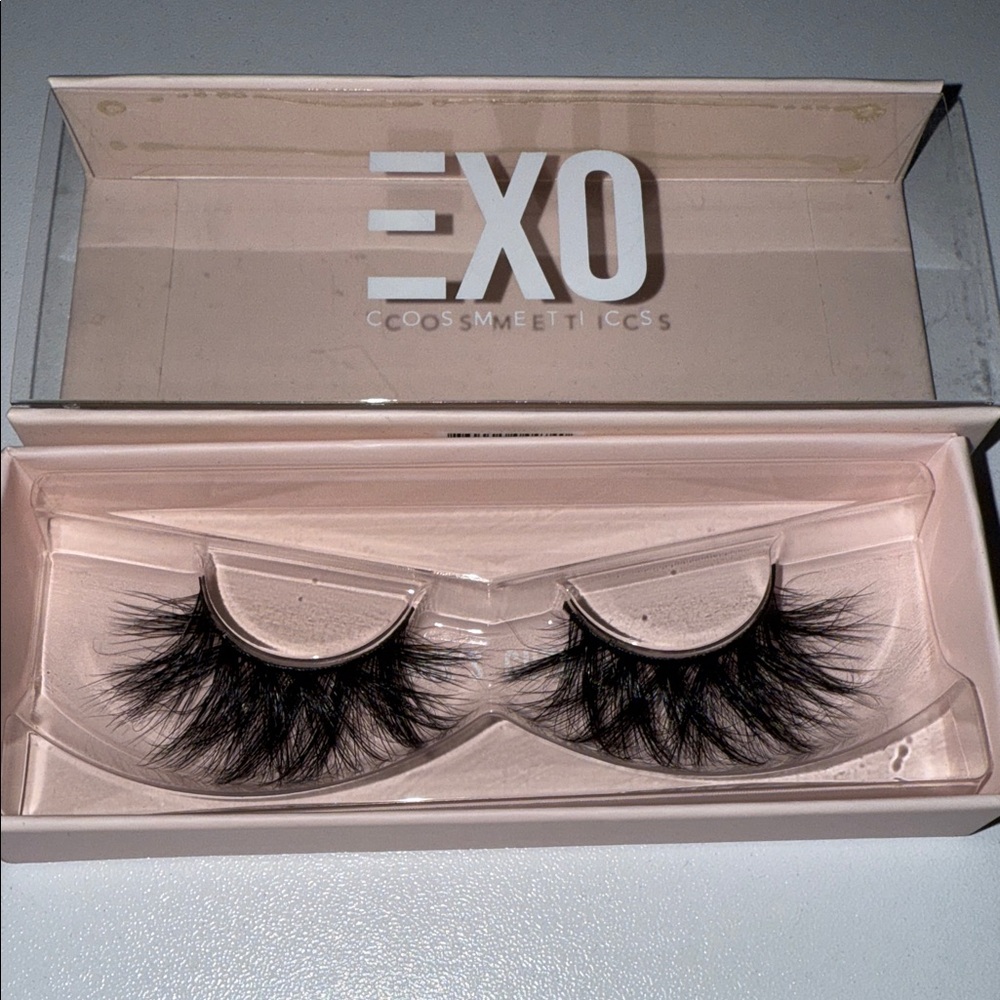 Black False Eyelashes-She’s cute